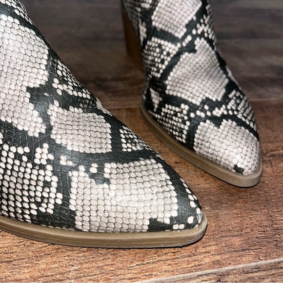 Universal Thread Faux Snakeskin Heeled Booties - Picture 8 of 11